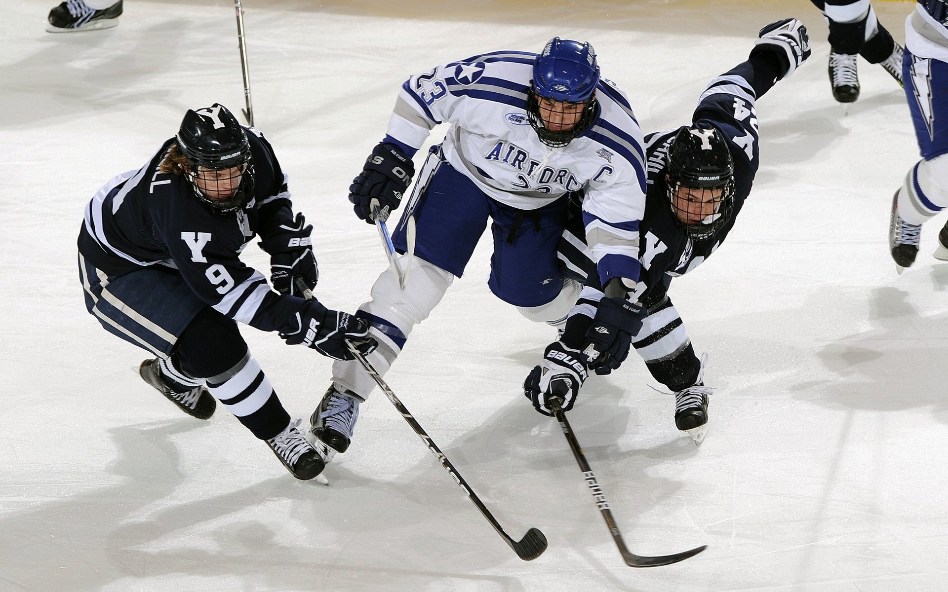 中国斩落巴拉圭背后的体育外交智慧，与奥纳纳在F1赛场接管比赛的争冠启示